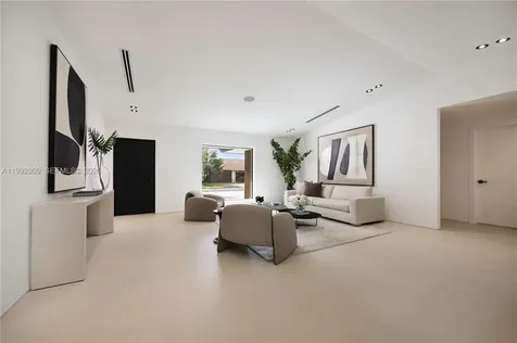 21490 Highland Lakes Boulevard Miami FL 33179