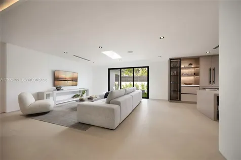 21490 Highland Lakes Boulevard Miami FL 33179