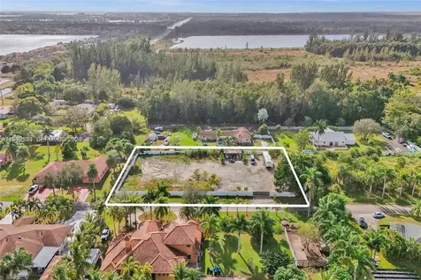 19730 SW 14th Street Pembroke Pines FL 33029