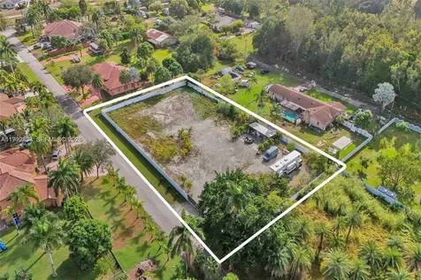 19730 SW 14th Street Pembroke Pines FL 33029