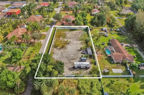19730 SW 14th Street Pembroke Pines FL 33029