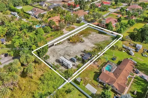 19730 SW 14th Street Pembroke Pines FL 33029