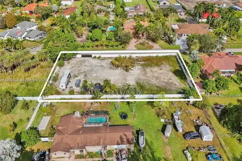 19730 SW 14th Street Pembroke Pines FL 33029