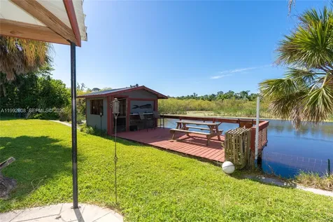 8243 Pinetree Lane Other City - In The State Of Florida FL 34224