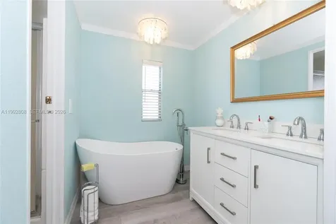 8243 Pinetree Lane Other City - In The State Of Florida FL 34224