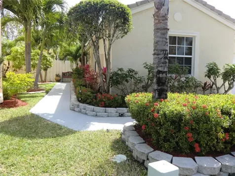1593 NW 158th Avenue Pembroke Pines FL 33028