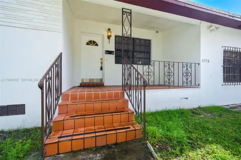 6336 SW 9th Street West Miami FL 33144
