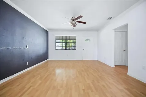 6336 SW 9th Street West Miami FL 33144