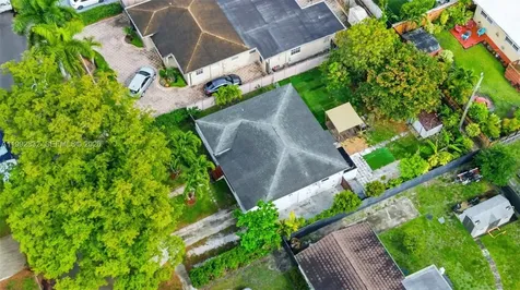 6336 SW 9th Street West Miami FL 33144