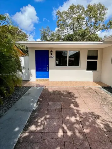 7023 SW 2nd Street Miami FL 33144