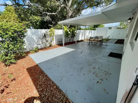 7023 SW 2nd Street Miami FL 33144
