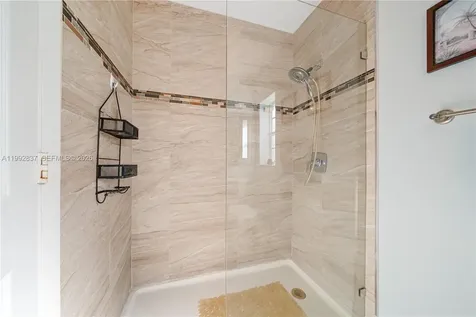 366 Bedford Avenue Weston FL 33326