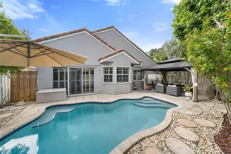 366 Bedford Avenue Weston FL 33326