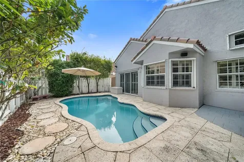 366 Bedford Avenue Weston FL 33326