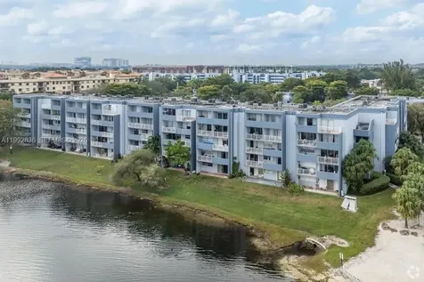 9351 Fontainebleau Boulevard Miami FL 33172