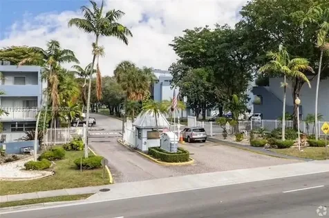 9351 Fontainebleau Boulevard Miami FL 33172