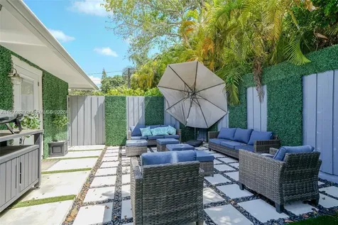 8390 SW 64th Street Miami FL 33143