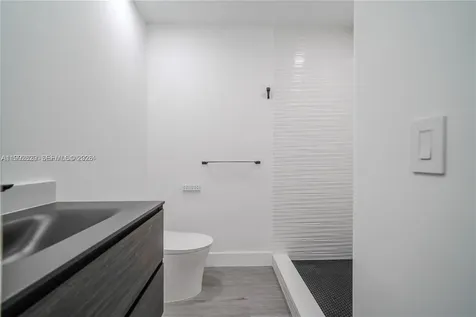 8390 SW 64th Street Miami FL 33143