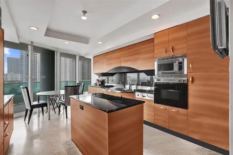 19955 NE 38th Court Aventura FL 33180
