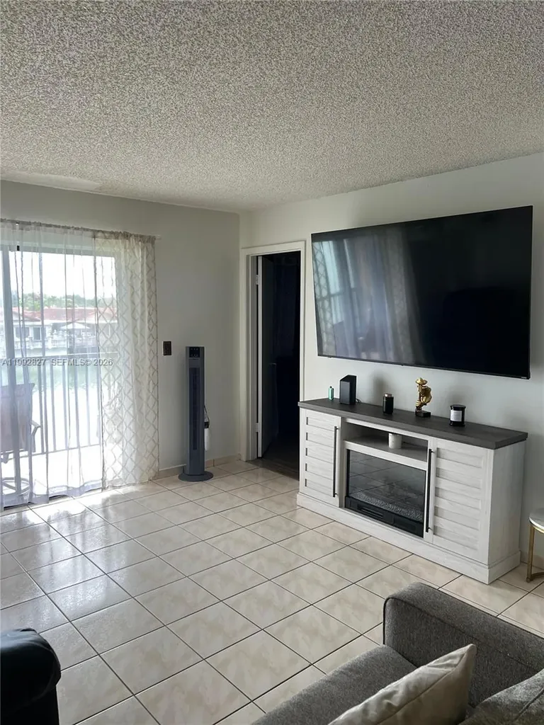 6465 W 27th Avenue Hialeah FL 33016