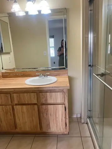 6465 W 27th Avenue Hialeah FL 33016