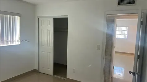 15205 NE 6th Avenue Miami FL 33162