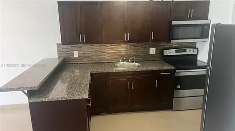 15205 NE 6th Avenue Miami FL 33162