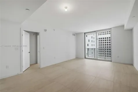 77 SE 5th Street Miami FL 33131