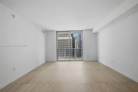 77 SE 5th Street Miami FL 33131