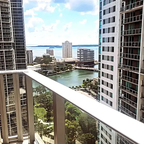77 SE 5th Street Miami FL 33131