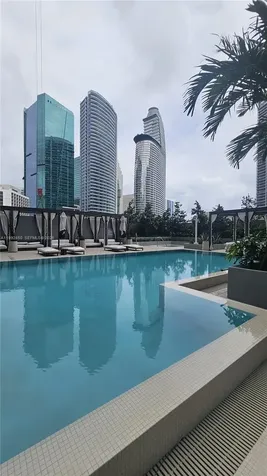 77 SE 5th Street Miami FL 33131
