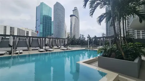 77 SE 5th Street Miami FL 33131