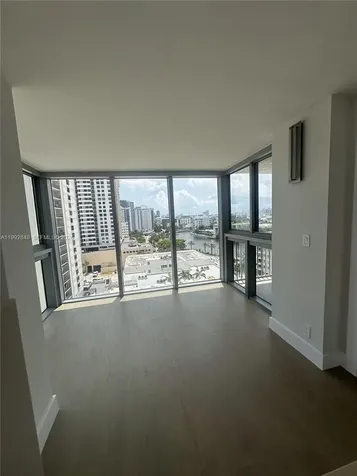 2655 Collins Avenue Miami Beach FL 33140