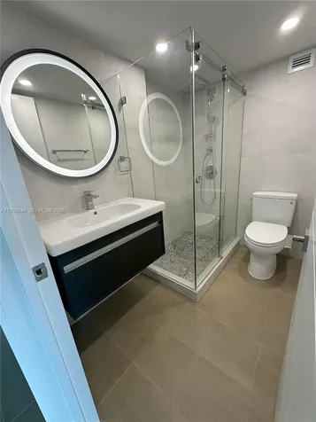 2655 Collins Avenue Miami Beach FL 33140