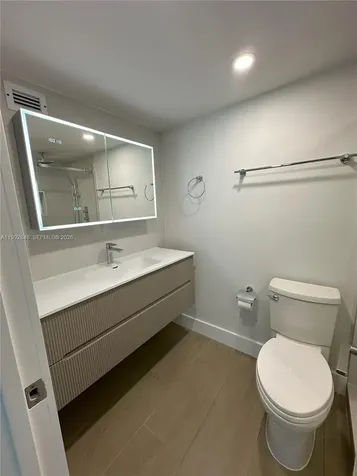 2655 Collins Avenue Miami Beach FL 33140