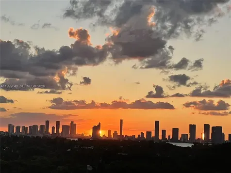 2655 Collins Avenue Miami Beach FL 33140
