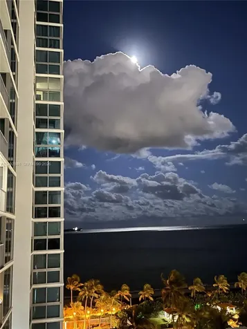 2655 Collins Avenue Miami Beach FL 33140