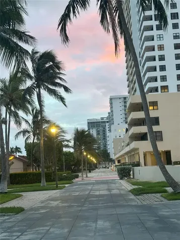2655 Collins Avenue Miami Beach FL 33140