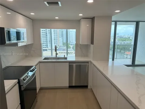 2655 Collins Avenue Miami Beach FL 33140