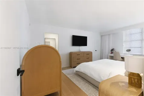 5161 Collins Avenue Miami Beach FL 33140