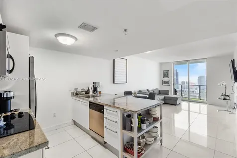 185 SW 7th Street Miami FL 33130
