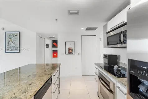 185 SW 7th Street Miami FL 33130