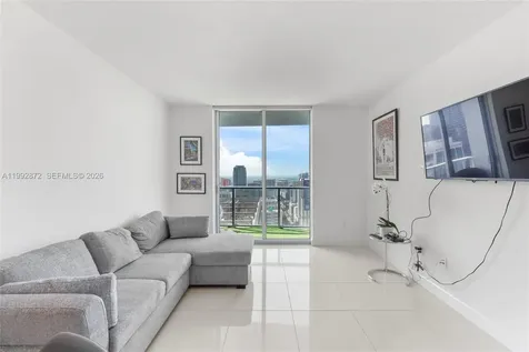 185 SW 7th Street Miami FL 33130