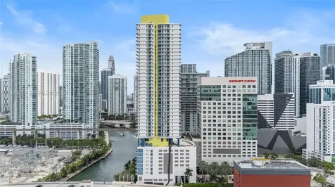 185 SW 7th Street Miami FL 33130