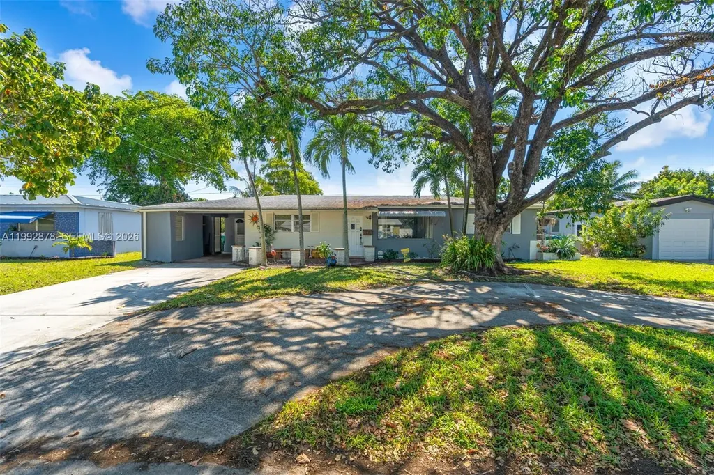 2221 Alcazar Drive Miramar FL 33023
