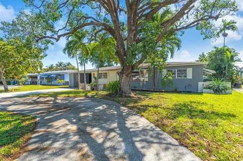 2221 Alcazar Drive Miramar FL 33023