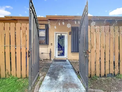 6722 NW 192nd Lane Hialeah FL 33015