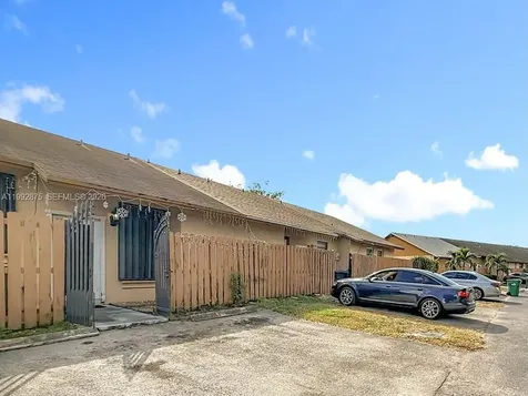6722 NW 192nd Lane Hialeah FL 33015
