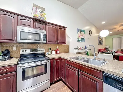 6722 NW 192nd Lane Hialeah FL 33015