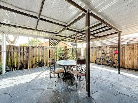 6722 NW 192nd Lane Hialeah FL 33015